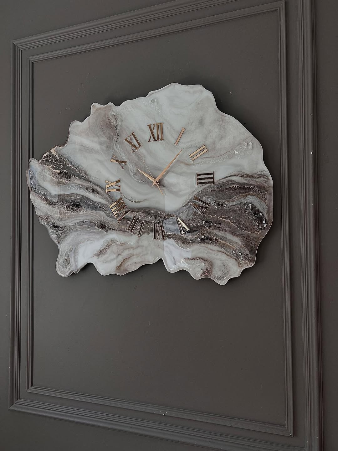 Obsidian Geode Elegance Resin Wall Clock