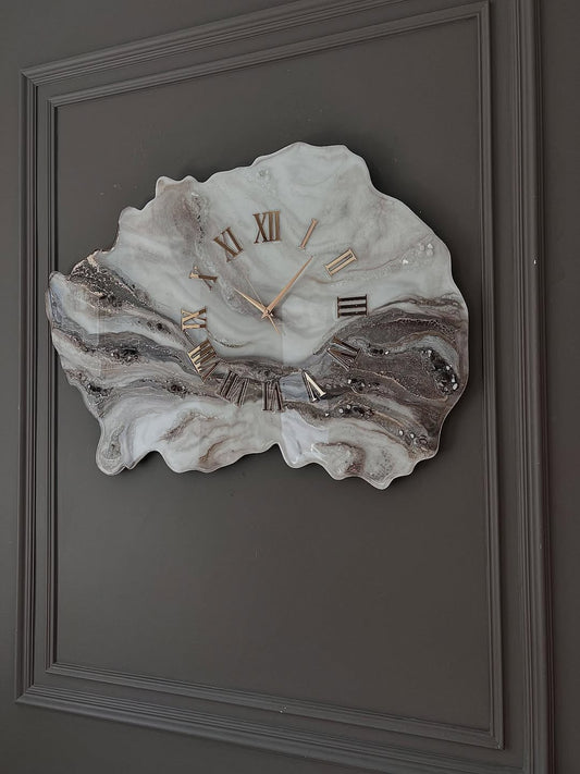 Obsidian Geode Elegance Resin Wall Clock
